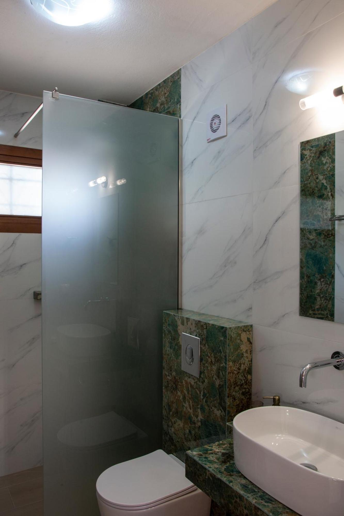 Theros Aegean Villa Nea Iraklitsa ภายนอก รูปภาพ